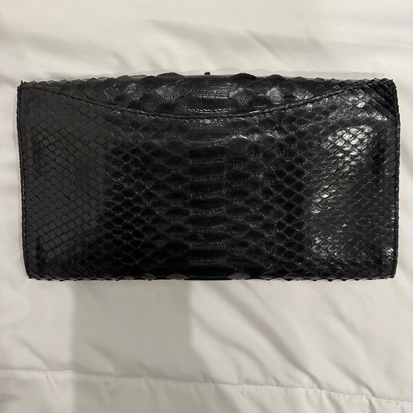 Python GaBaG.Co clutch